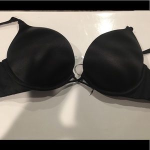 VS BLACK BOMBSHELL 💣